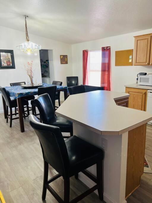 Death Valley/Prairiefire 3Bd/2Ba Home W/ Kitchen Pahrump Zewnętrze zdjęcie